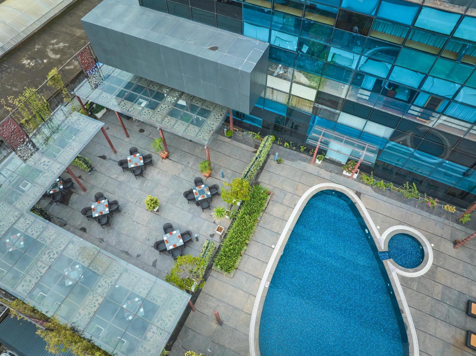 The Raviz Calicut Hotell Exteriör bild