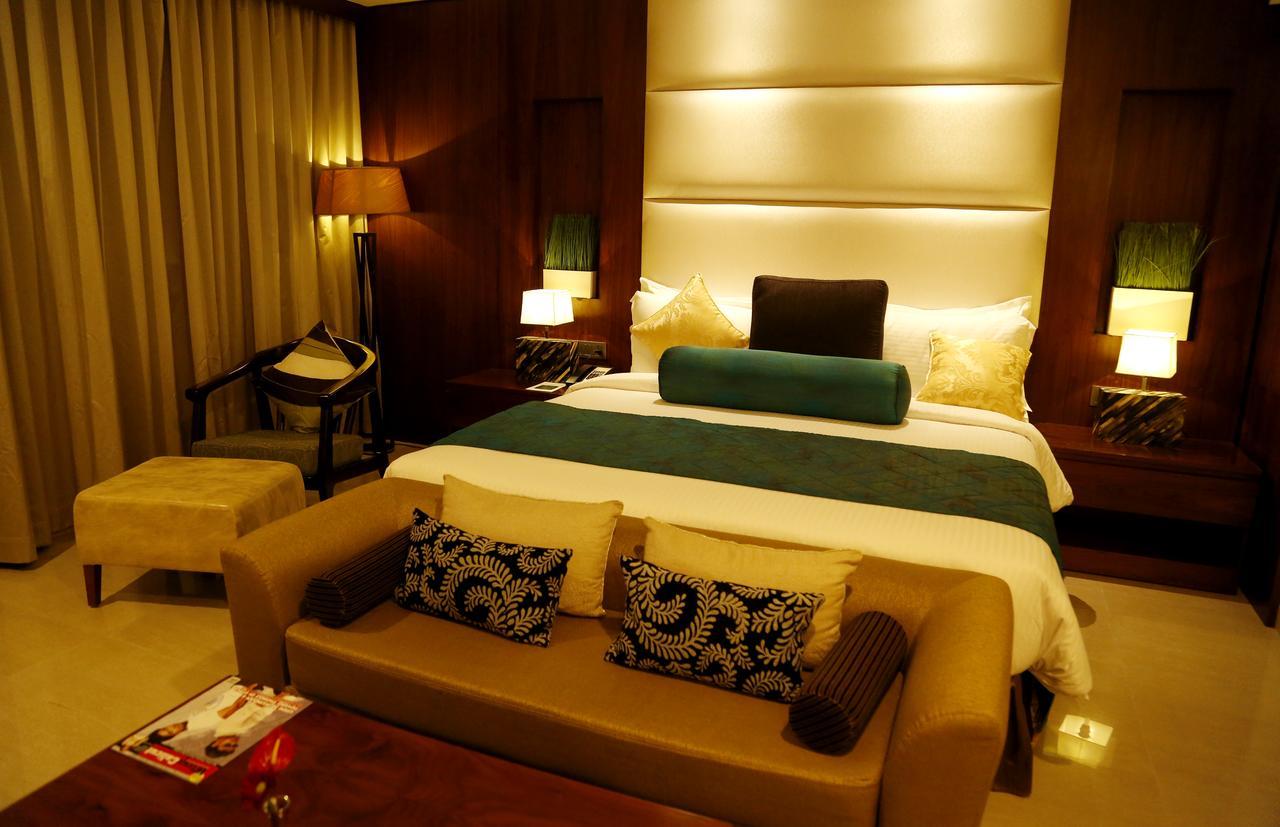 The Raviz Calicut Hotell Exteriör bild