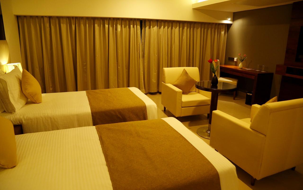The Raviz Calicut Hotell Exteriör bild