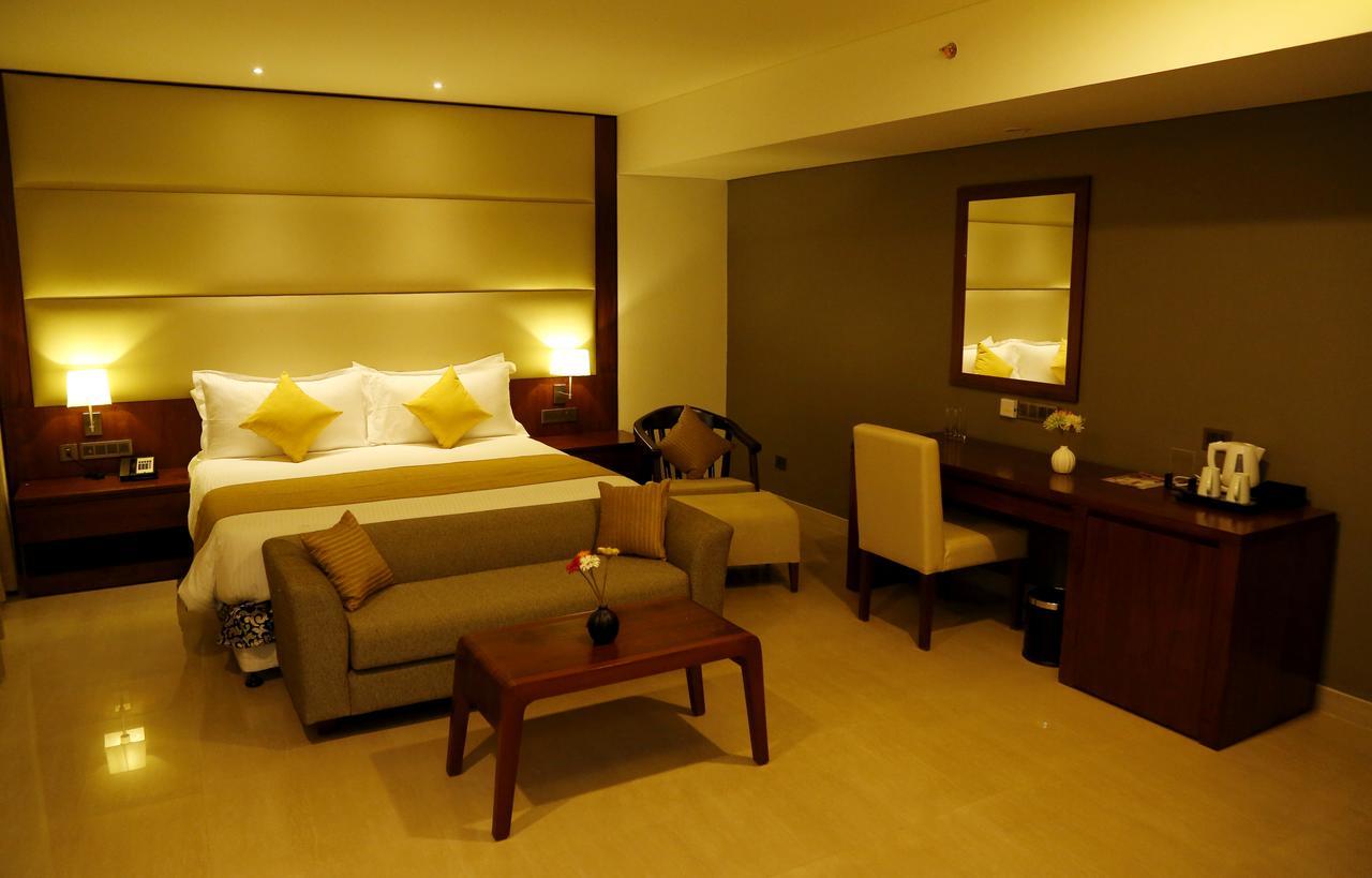 The Raviz Calicut Hotell Exteriör bild